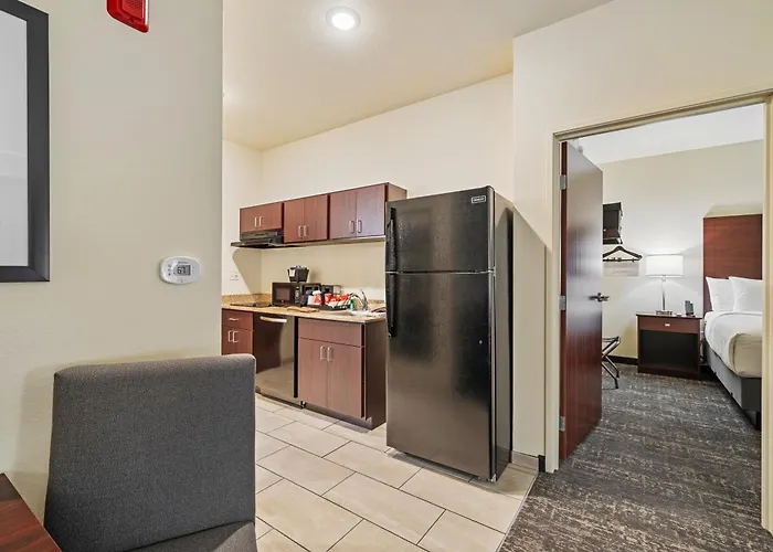 Cobblestone Hotel & Suites - Alpine