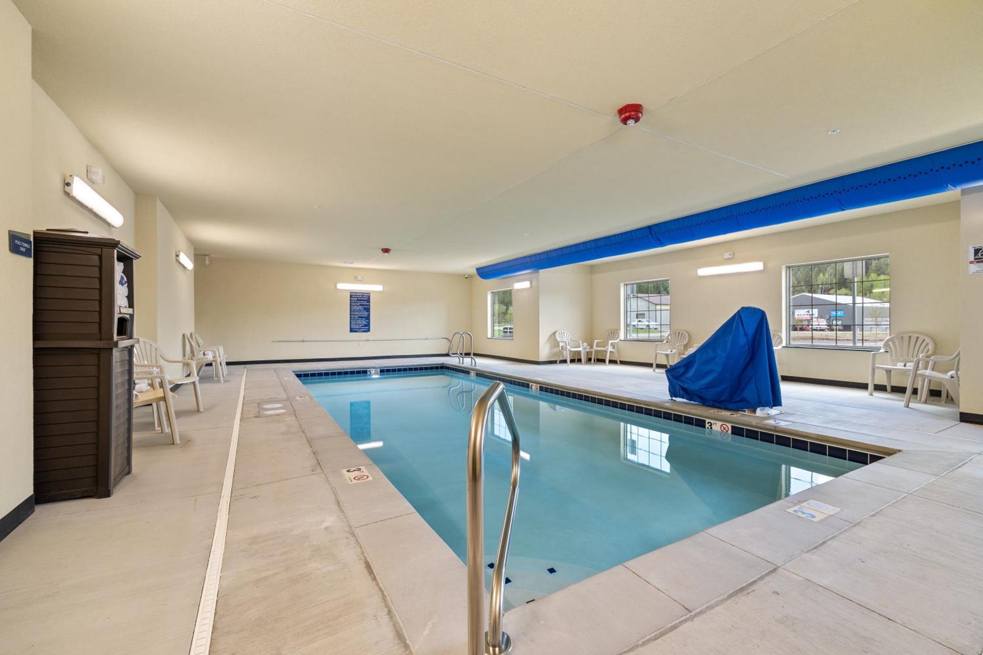 Hotel Cobblestone & - 3*